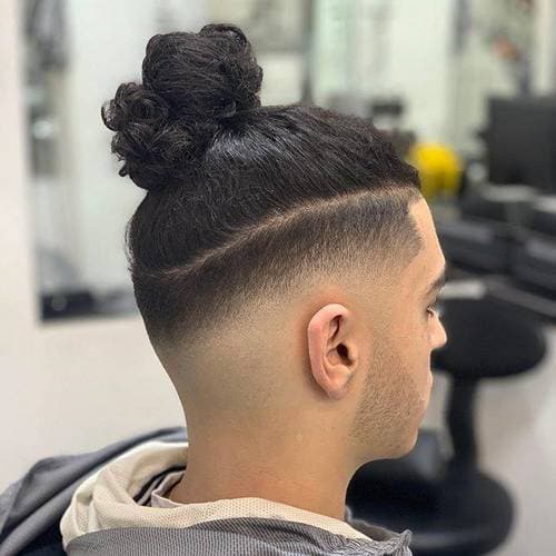 Fresh skin fade cut at Cutz